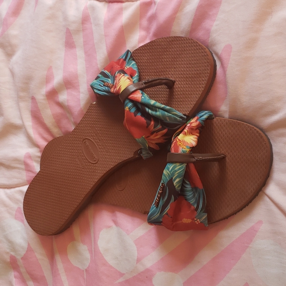 Sz 10 flip flops